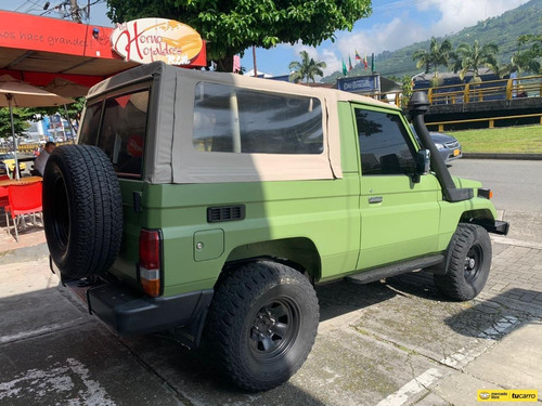 Imagen 7 de 14 de Toyota Land Cruiser
