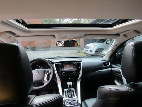 Imagen 12 de 15 de Mitsubishi Montero Sport 3.0 4x4 Mod 2017