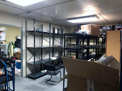 Imagen 10 de 22 de Los Dos Caminos Edificio Comercial En Venta 23-15492