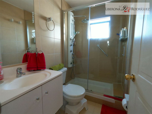 Casa En Venta De 3 Dorm. En Quilpué