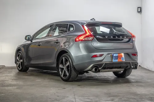 Volvo V40 2.0 T4 Drive-e R-design