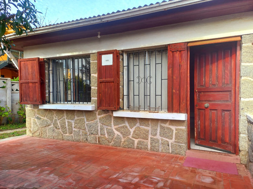 Comoda Casa En Algarrobo, Sector El Canelo