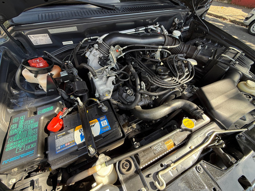 Mitsubishi Pajero TR4 2.0 4x2 Flex Aut. 5p