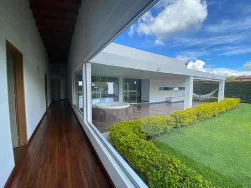 Finca En Venta Ubicada En Rionegro Sector Llanogrande (24851).