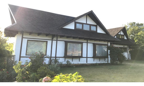 Hermosa Casa En Cerro Verde, Hualpén, En Arriendo