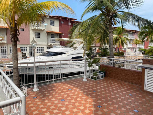 Imagen 10 de 11 de Casa Villa En Venta En Lechería C R Villa Martinique