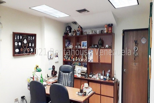Imagen 8 de 14 de Edificio En Alquiler, Galpon-deposito Y Oficinas Juan Villarroel 0416 6120354