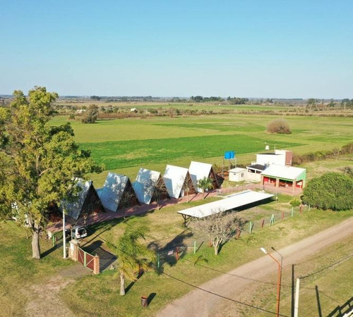Imagen 27 de 30 de Venta Complejo En Ingreso A Colón - Piscina.