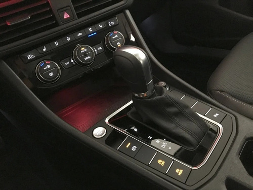 Volkswagen Vento 1.4 Highline 150cv At 2021 Stock Fisico Nd