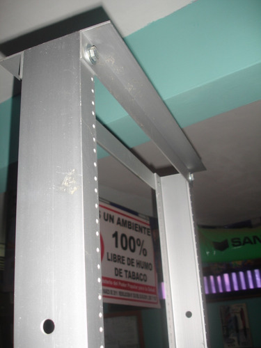 Imagen 4 de 10 de Rack De Piso Abierto De Aluminio De 2.10mts