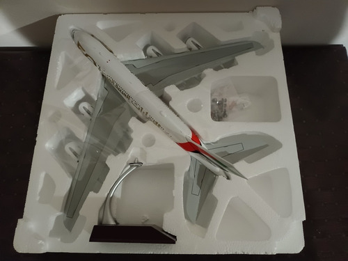 Avión Airbus A380-800 Emirates 50 Aniversario 1/200