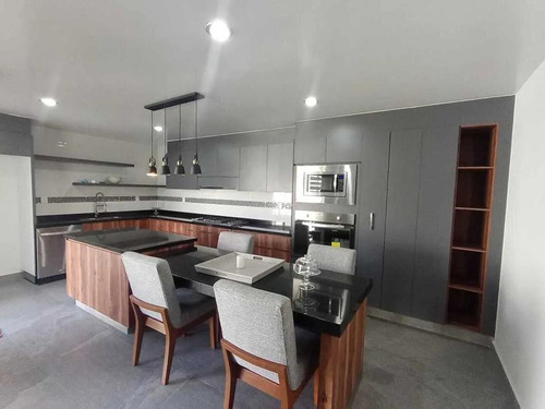 Venta De Casa En Residencial Viena Modelo Plus En Llano Grande Metepec