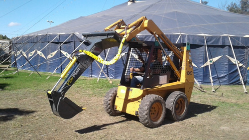 Imagen 6 de 9 de Implemento Brazo Retro Para Minicargadora Vialplan, Bobcat