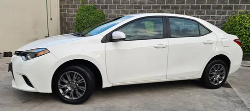 Toyota Corolla 1.8 Base At