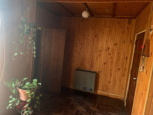 Imagen 5 de 12 de Vendo Casa De 2 Dormitorios En Barrio Crisol