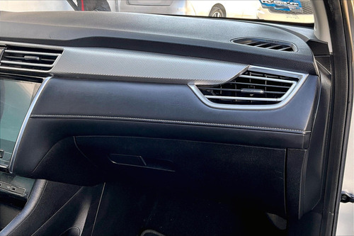 MG MG5 4 PTS EXCITE 15L CVT VE PIEL RA-16