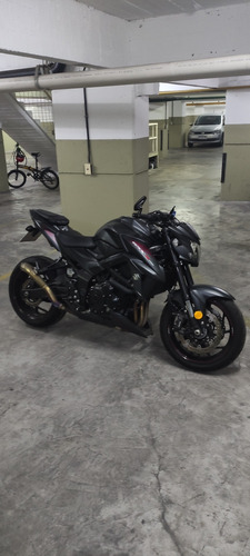 Suzuki Gsx S750