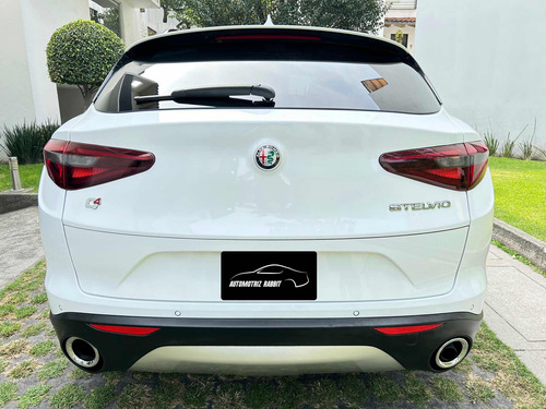 Alfa Romeo Stelvio 2.0 Turbo 4x4
