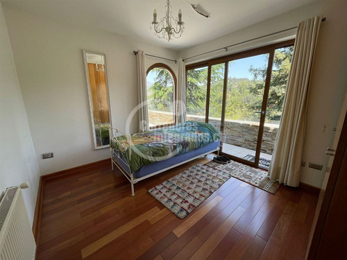 Linda Casa En Venta De 5 D En Cond. Refugios Del Arrayán