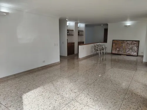Apartamento En Venta En Conquistadores. Cod V12627