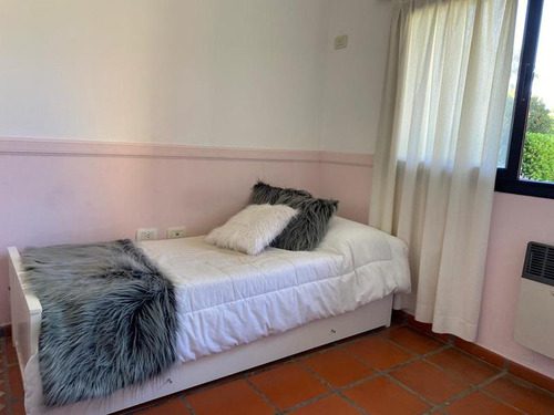Venta Casa Parada 11 - A 300 Mts. De Ruta 9. Funes