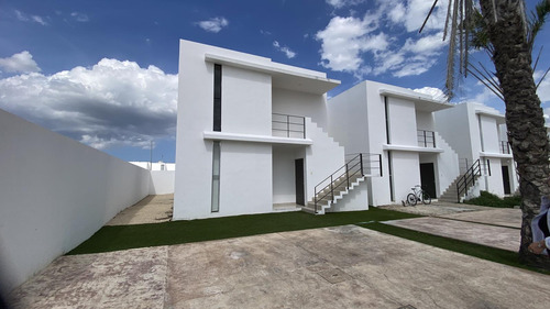 Departamento En Venta De 3 Habitaciones En Privada