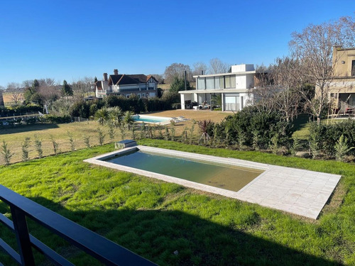 Casa A Estrenar En Venta En La Diligencia - Pilará