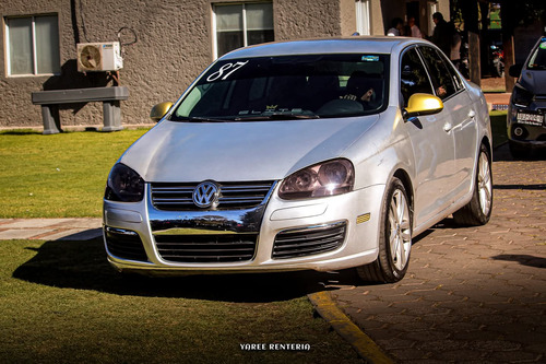 Bora 1.9 Tdi, Transmisión Manual, Asientos De Piel