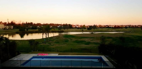 Imagen 2 de 14 de Real Oportunidad!!! Financia!! Casa En Venta Al Golf En San Isidro Labrador!!
