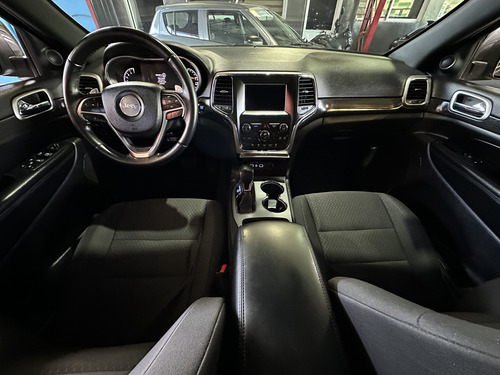 Jeep Grand Cherokee Laredo 2019 3.6 V6 2 Dueños