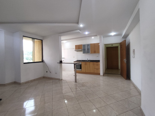 Apartamento En Venta En Tazajal, Naguanagua. Inmobiliaria Maggi. 1913