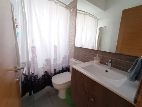 Casa En Venta De 4 Dorm. Latadia/manquehue/sebastian Elcano