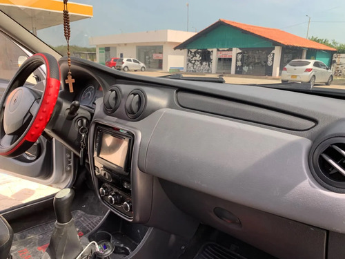 Se Vende Renault Logan 2013, Motor 1.4 C.c., Un Vehículo Con