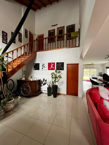 Casa A La Venta En Country Banco Provincia Francisco Alvarez Moreno