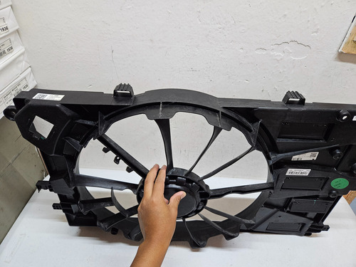 Tolva Moto Ventilador Chevrolet Onix 21-22-2023 Vend. Face