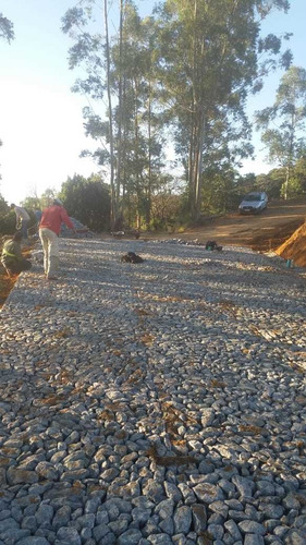 Imagem 8 de 14 de 01- Terreno Com Escritura Individual Na Frente Da Represa !