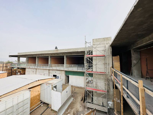 Arriendo Nuevo Local Comercial De 58 M2 Av.alberdi Quillota