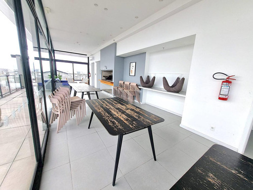 Venta Departamento 2 Dormitorios Barbacoa Rambla- Centro (montevideo)