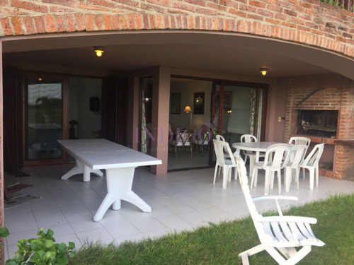 Imagen 2 de 23 de Apartamento En Manantiales, 2 Dormitorios *