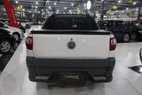 Fiat Strada 1.4 Hard Working Cab. Dupla Flex 3p