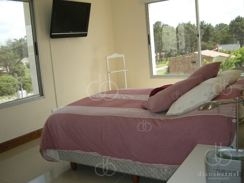 Imagen 12 de 13 de Punta Del Este ,departamento De 43 Dormitorios Y Todos Los Servicios.
