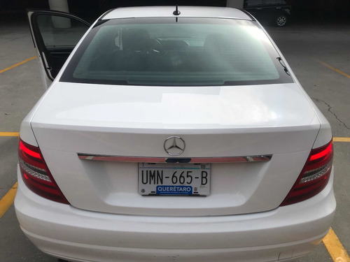 Imagen 12 de 15 de Mercedes-benz Clase C 1.8 180 Cgi Navi At 2013