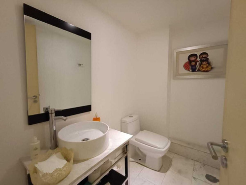 Oficina En Bosque De Las Lomas, Ideal Para Consulta Privada