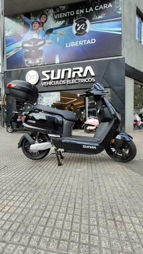 Imagen 14 de 25 de Moto Eléctrica Robot S /porta Equipaje Y Baúl De Regalo / A