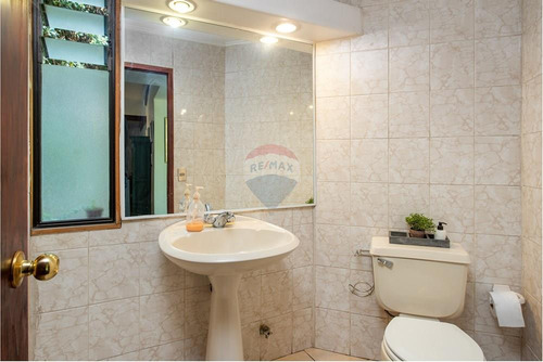 Casa 7d - 4b Calle Irlanda En Las Condes.