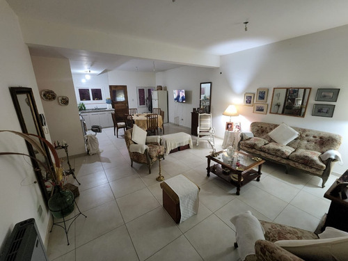 Imagen 2 de 12 de Duplex En Venta San Rafael Mendoza