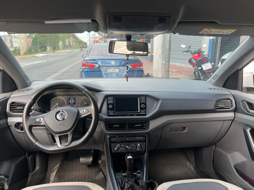 Volkswagen T-Cross 1.0 200 TSI TOTAL FLEX SENSE AUTOMÁTICO