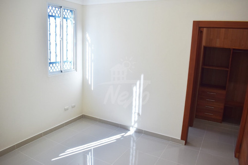 Imagen 15 de 30 de Casa Con Excelente Terminación En Urb. Llanos De Las Charcas, Santiago (jpc-222)
