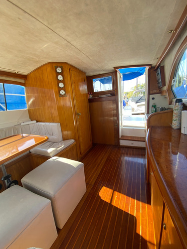 Crucero Barco Intruder 33 Mercruiser 225 No Santana 35