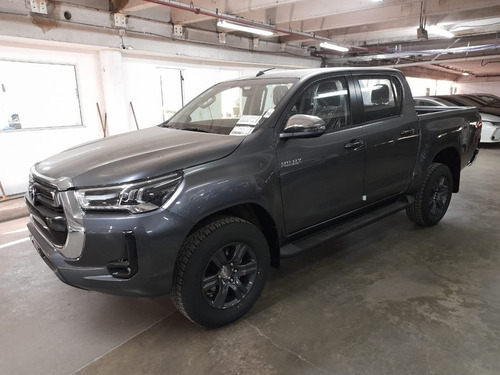 Toyota Hilux 2.8 Cd Srv 204cv 4x2 Aut 2021 0km